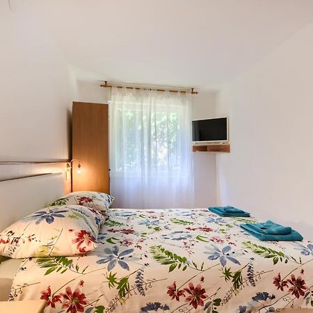 Apartment Stefan Pola Esterno foto